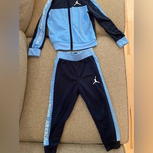 Jordan Toddler Boy Blue Sweatsuit // 3T